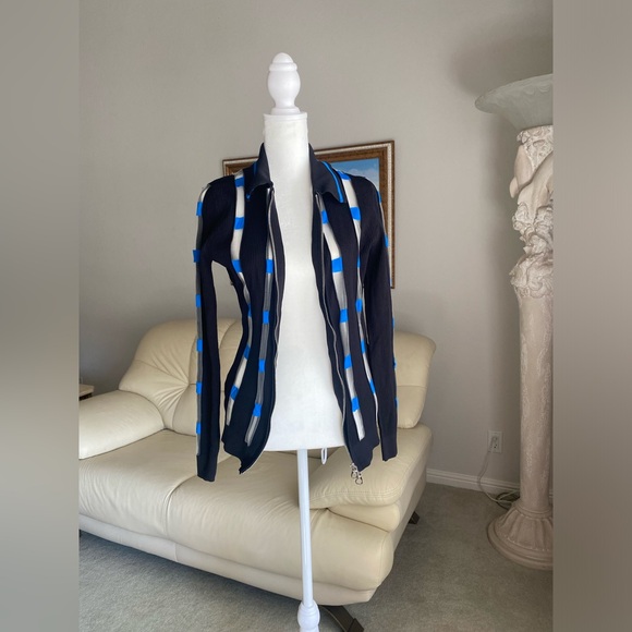 Versace long sleeve size 40 jacket - Picture 3 of 16